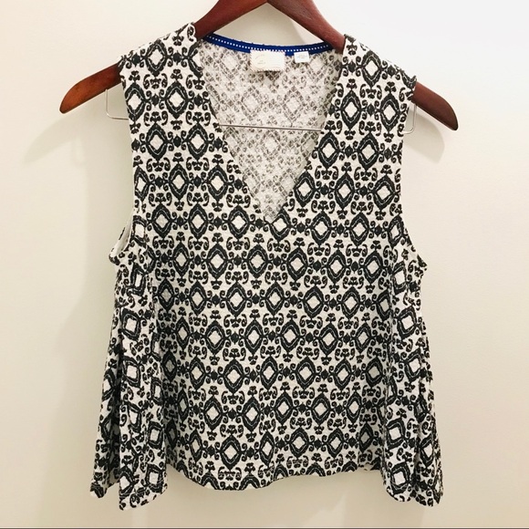 Anthropologie Tops - Anthropologie Postmark Monterey Swing Tank Small